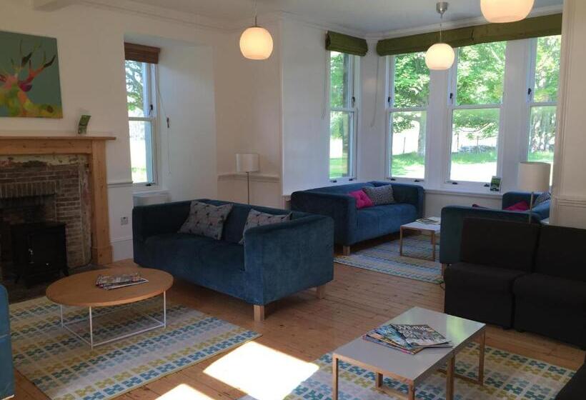 Hartfield House Hostel