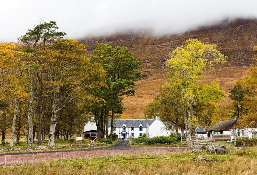 Hartfield House Hostel