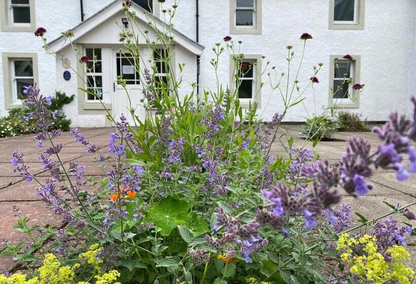 Hartfield House Hostel