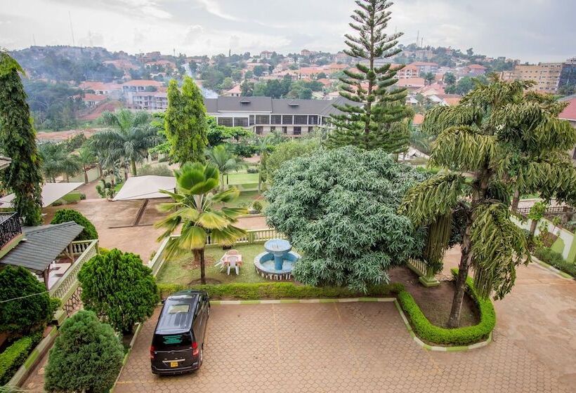 هتل Arch Apartments