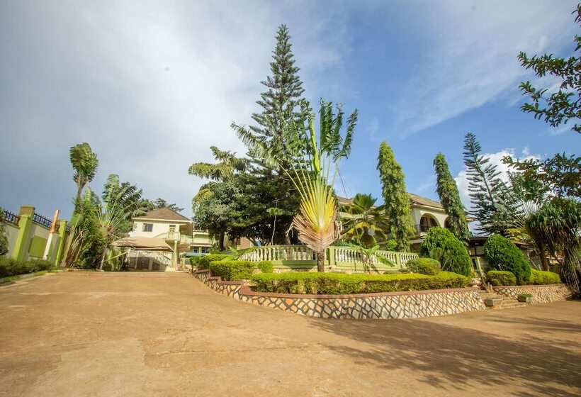 هتل Arch Apartments