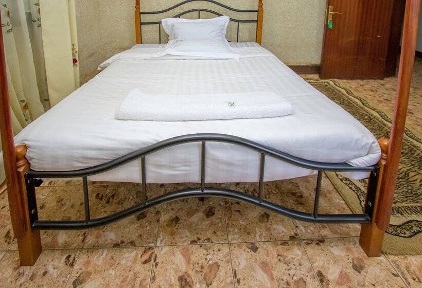 هتل Arch Apartments