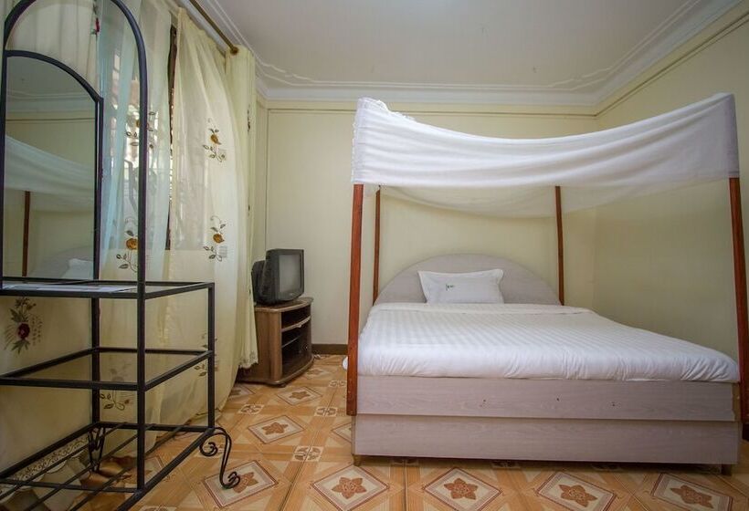 هتل Arch Apartments