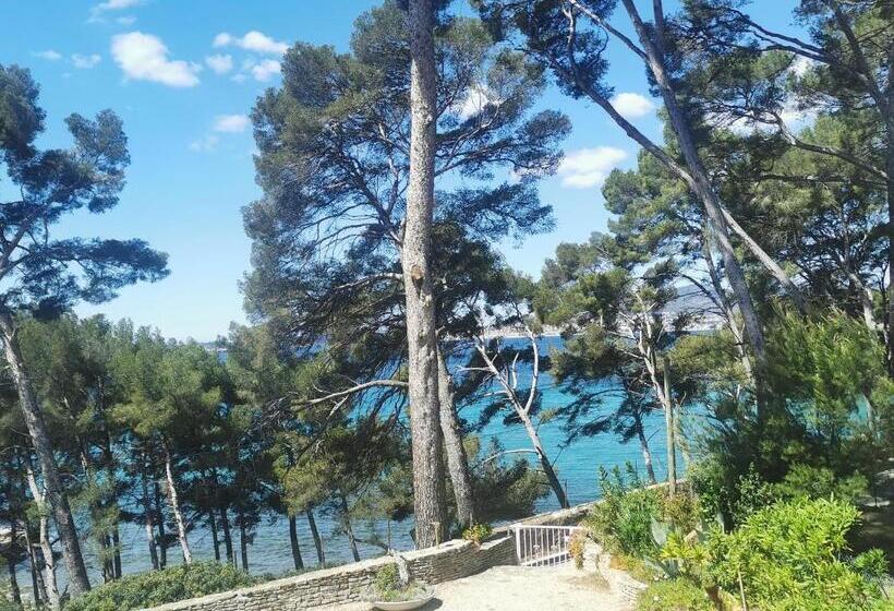 Отель Corniche Du Liouquet