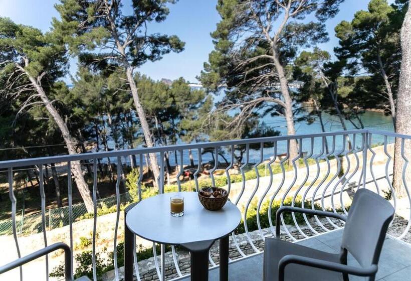 Отель Corniche Du Liouquet