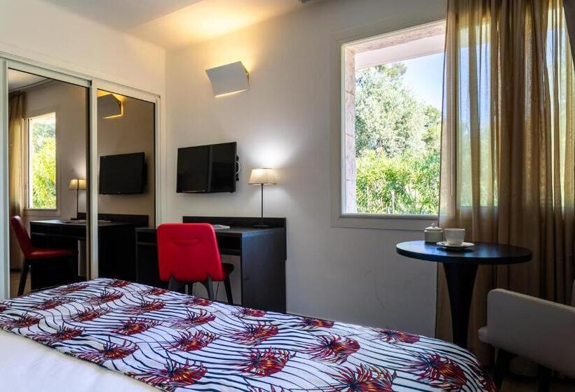 Отель Corniche Du Liouquet