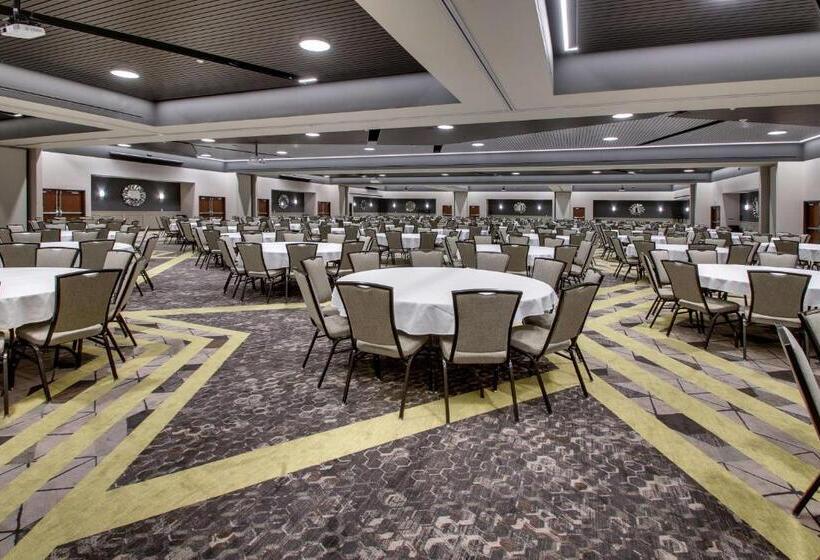 Drury Plaza Hotel Cape Girardeau Conference Center