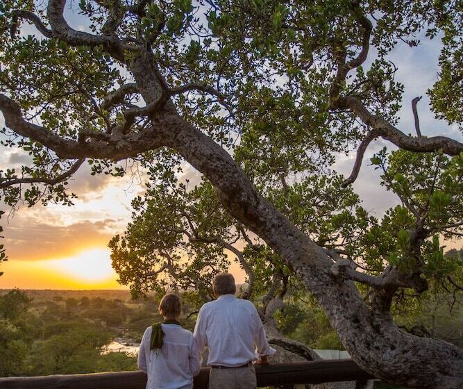 Отель Elewana Serengeti Migration Camp