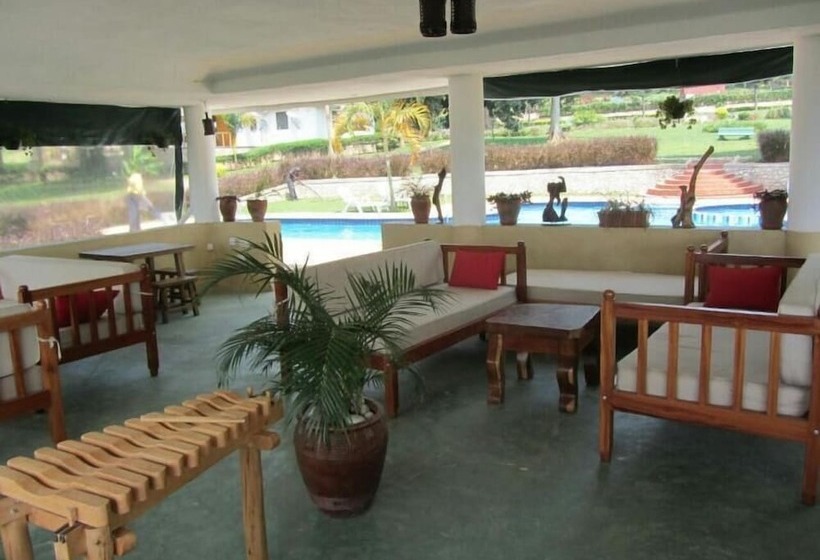 هتل Garuga Resort Beach