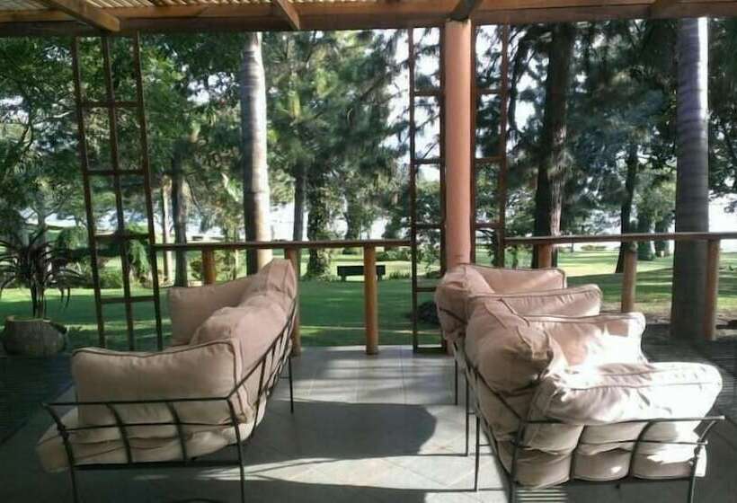 هتل Garuga Resort Beach