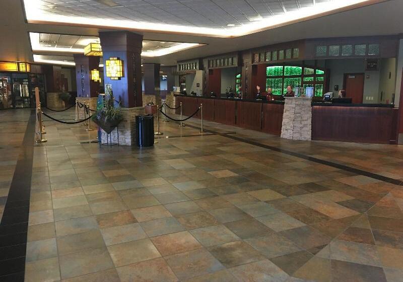 فندق Grand Casino Mille Lacs