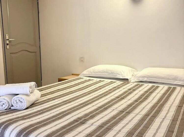 Отель Hôtel Restaurant U Santa Maria