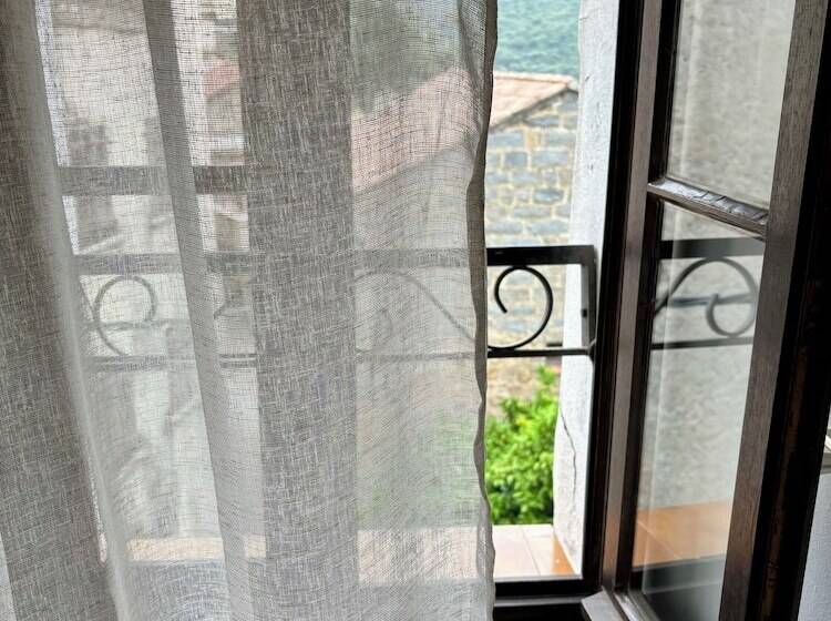 Отель Hôtel Restaurant U Santa Maria