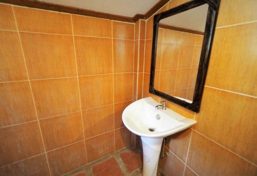 בית מלון כפרי Khaothone River View Resort