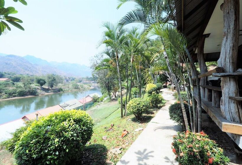 בית מלון כפרי Khaothone River View Resort