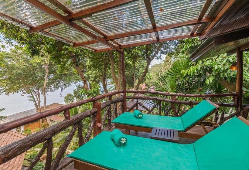 בית מלון כפרי Koh Jum Ocean Beach Resort