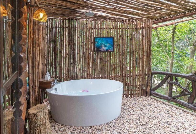 בית מלון כפרי Koh Jum Ocean Beach Resort