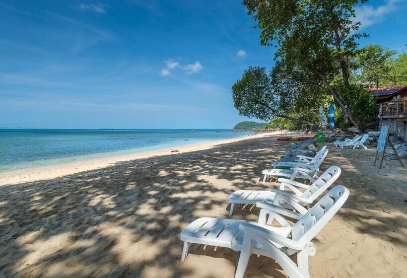 בית מלון כפרי Koh Jum Ocean Beach Resort