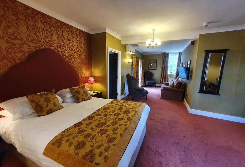 فندق Langley Castle