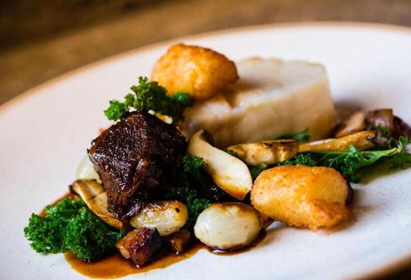 فندق Langley Castle