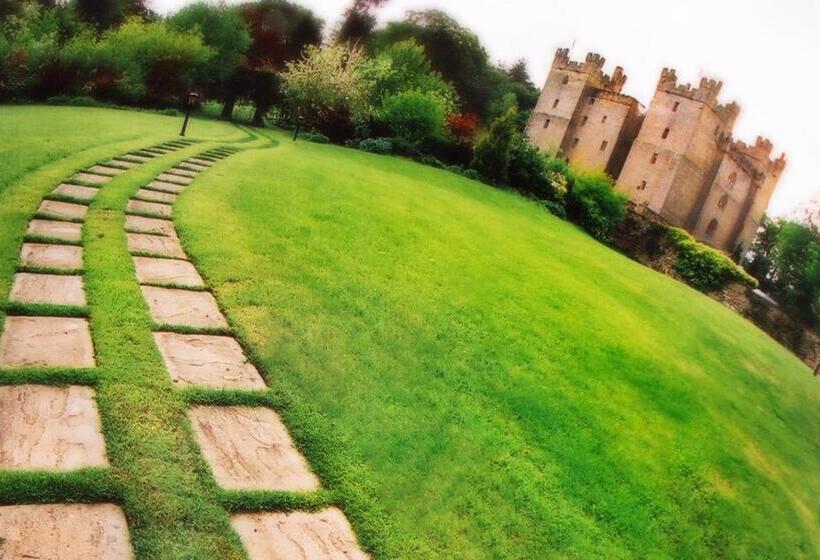 فندق Langley Castle
