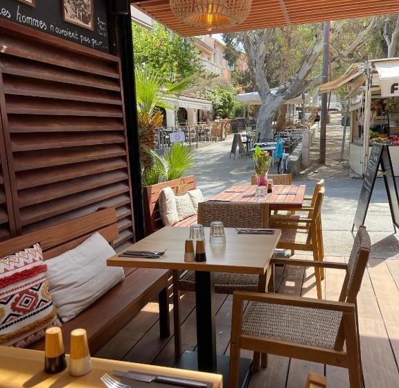 호텔 L'oustaou De Porquerolles