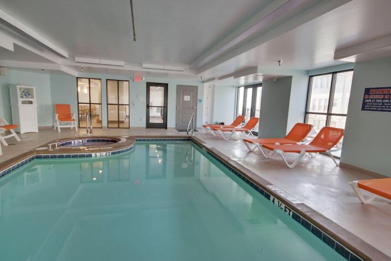 هتل Monte Carlo Boardwalk / Oceanfront Ocean City