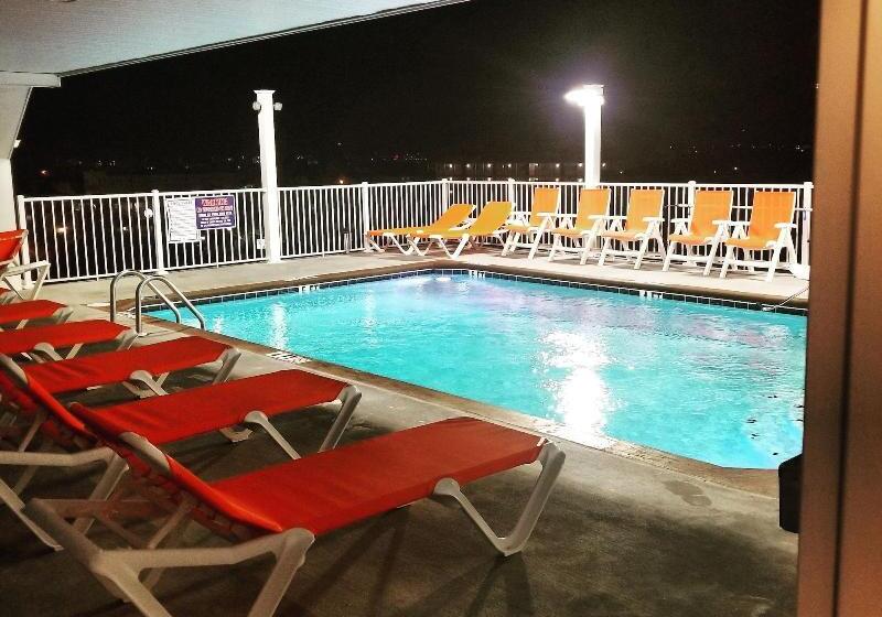 هتل Monte Carlo Boardwalk / Oceanfront Ocean City