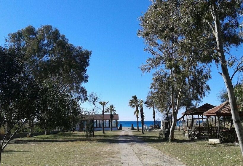 בית מלון כפרי Osay Magic Garden