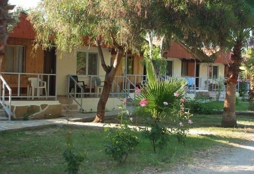 בית מלון כפרי Osay Magic Garden