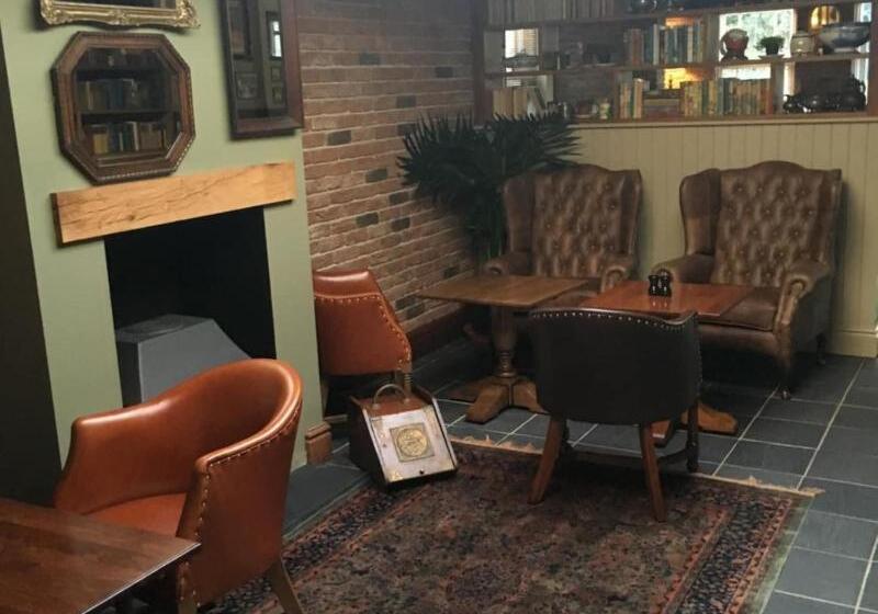 Отель Plas Yn Dre