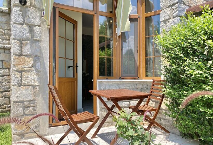 בית מלון כפרי Portofino Boutique