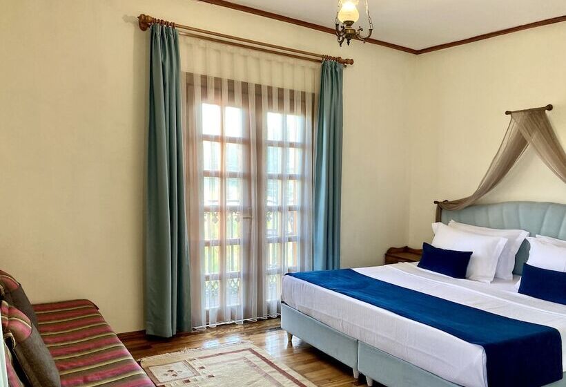 בית מלון כפרי Portofino Boutique