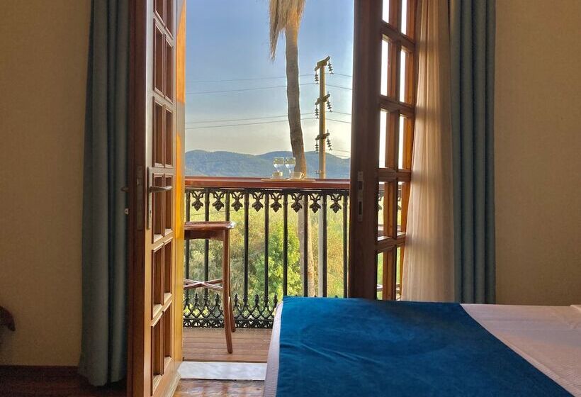 בית מלון כפרי Portofino Boutique