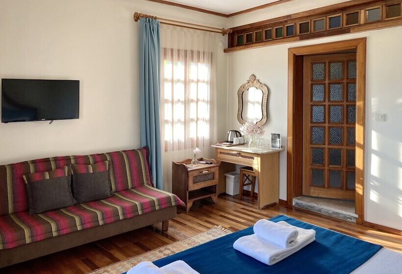 בית מלון כפרי Portofino Boutique