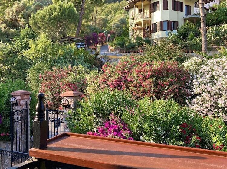 בית מלון כפרי Portofino Boutique