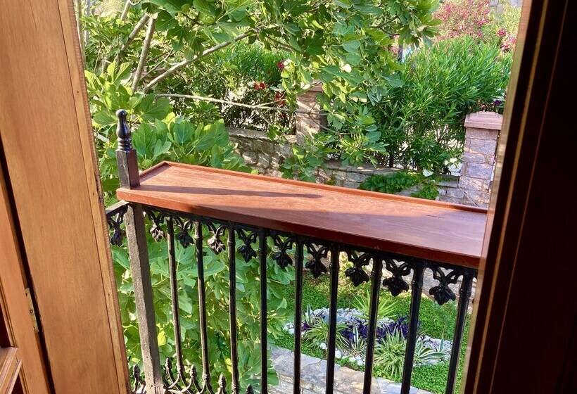 בית מלון כפרי Portofino Boutique