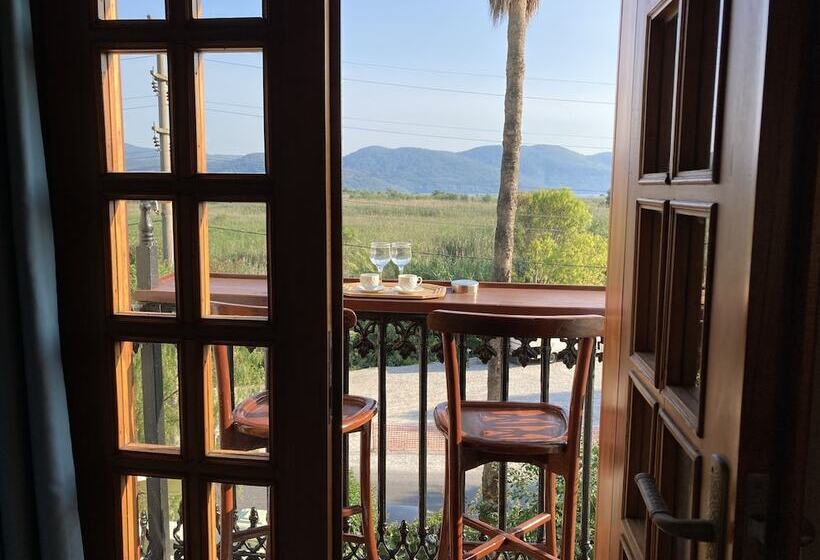 בית מלון כפרי Portofino Boutique