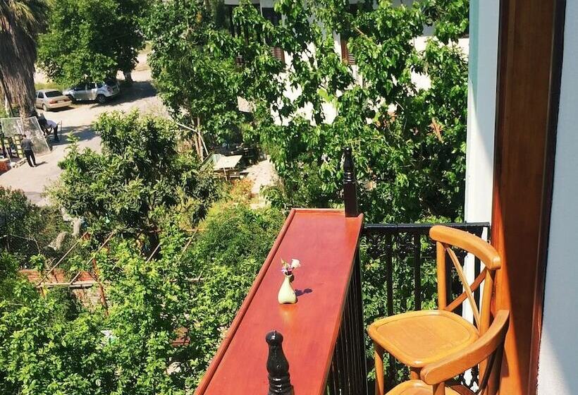 בית מלון כפרי Portofino Boutique