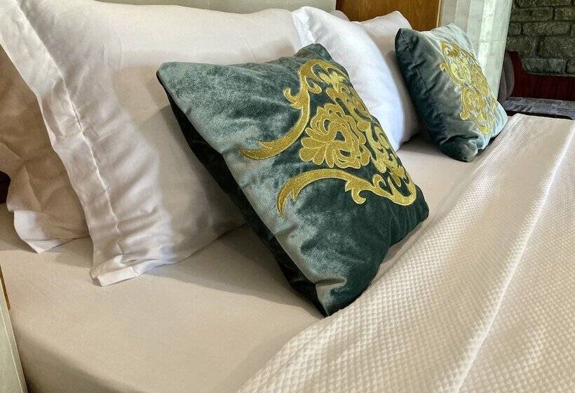 בית מלון כפרי Portofino Boutique