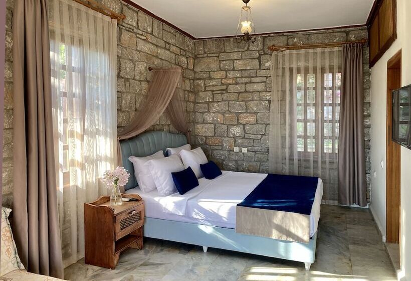 בית מלון כפרי Portofino Boutique