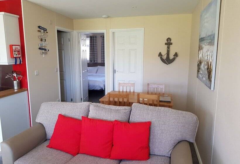 Отель Sandy Glade Holiday Park