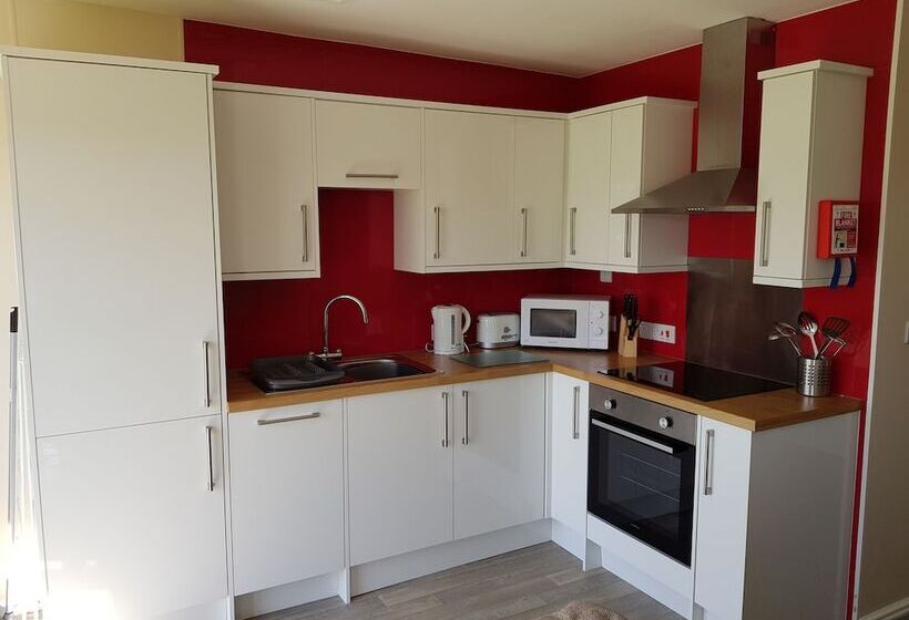 Отель Sandy Glade Holiday Park