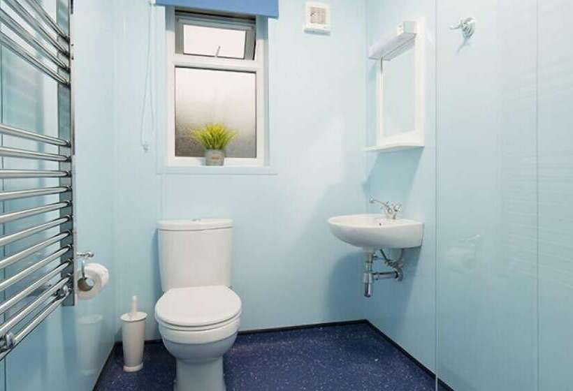 Отель Sandy Glade Holiday Park