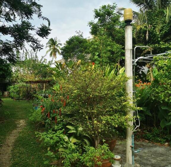 فندق Subsavet Village