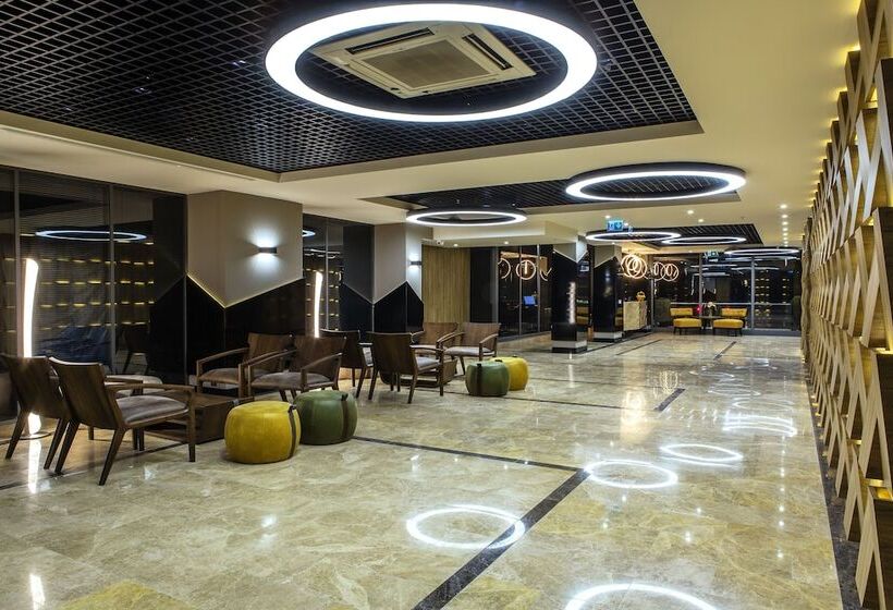 ホテル The City Suites