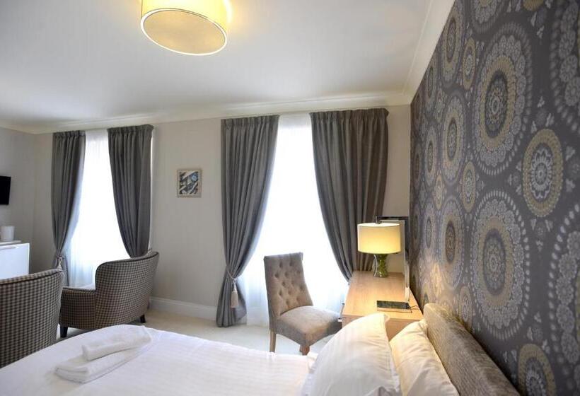فندق The Devon Court