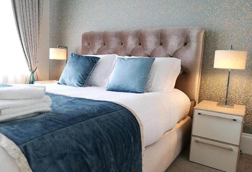 هتل The Devon Court