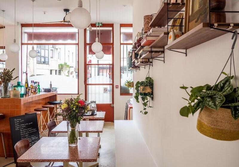 ホテル Hôtel Voltaire