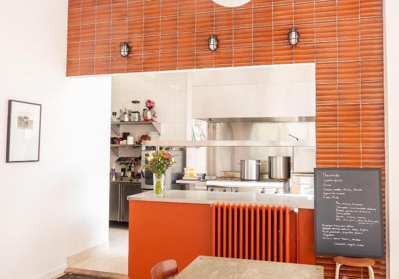 ホテル Hôtel Voltaire